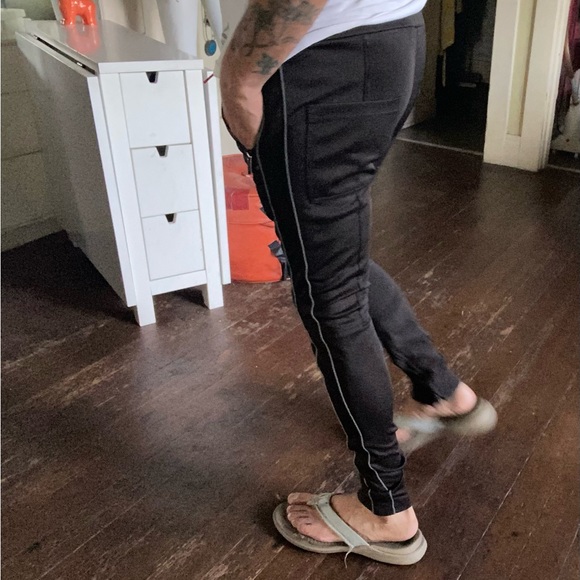 GVAPI track pants - Picture 9 of 11